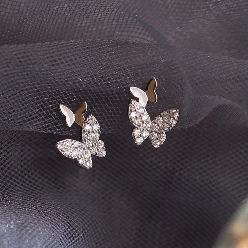 New 925 Sterling Silver Diamond Butterfly Earrings - Picture 6 of 6